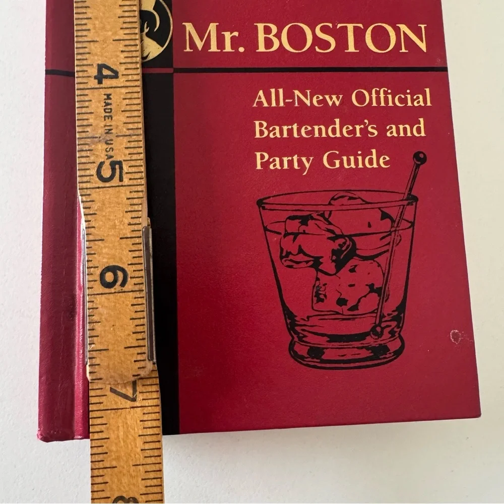 Vintage Mr. Boston Bartender's and Party Guide Cocktail Recipe Book